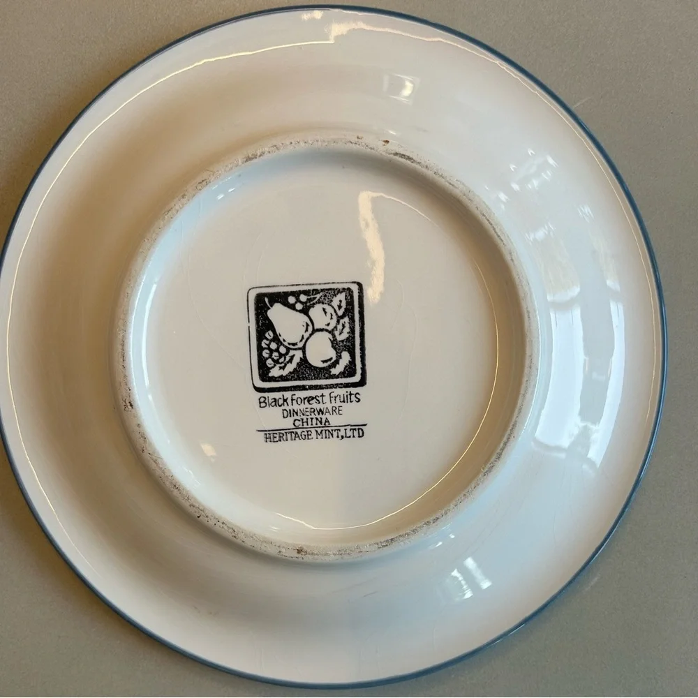 Heritage Mint Ltd. 2 Black Forest Fruits 8” Hand Painted Dessert or Salad Plates - Picture 5 of 7
